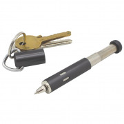 Propiska True Utility Telescopic Pen rozevřená propiska s víčkem na klíčích