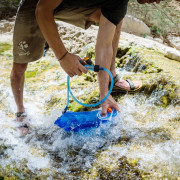 Hydrovak Source Widepac 2 l + Sawyer filter použití