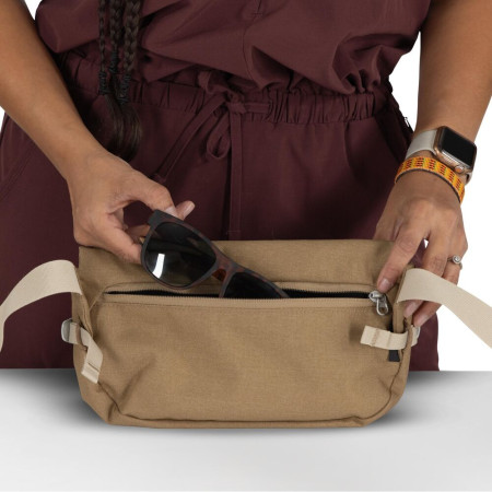 Taška přes rameno Osprey Arcane Hip Bag