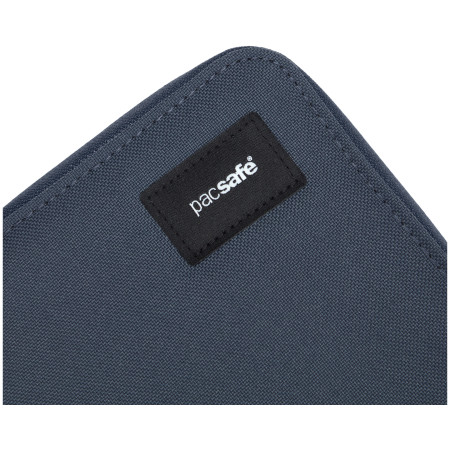 Peněženka Pacsafe RFIDsafe compact travel organizer