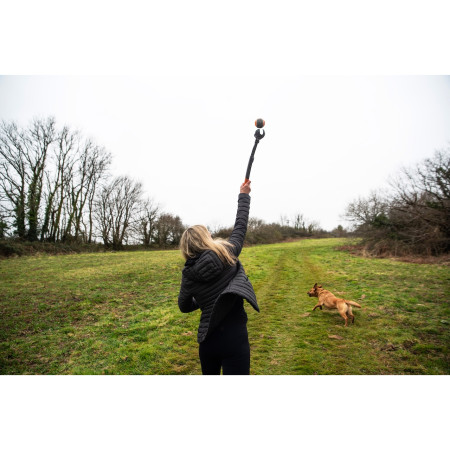 Hračka pro psa Mountain Paws Adjustable dog ball launcher