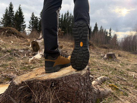 TEST: Bennon Terenno 2.0 Low – pohodlné boty na jarní výlety i lehčí turistiku