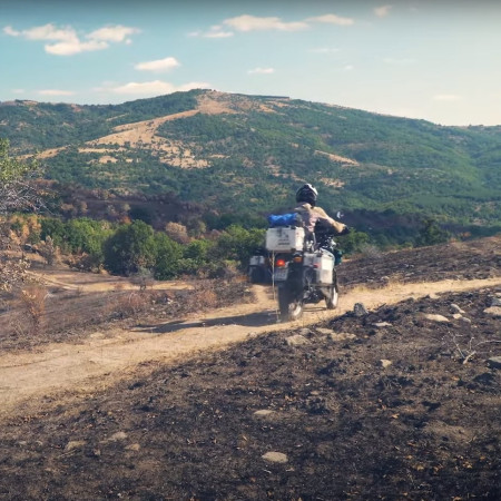 Křížem krážem Evropou - 7. díl: Pozorování hvězd a jízda spáleným lesem v Makedonii