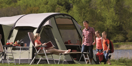 Velký výprodej rodinných stanů