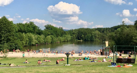 Kompletní žebříčky nejlepších kempů roku 2017