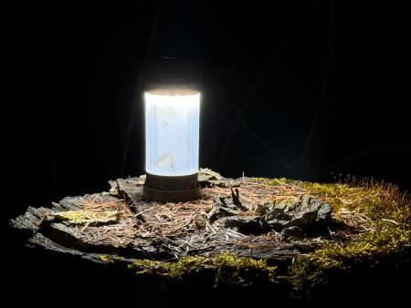 TEST: Fenix CL22R – kompaktní lucerna na cesty, do stanu i domů