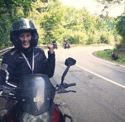 Křížem krážem Evropou - 5. díl: Rostoucí kameny Trovanty a medvěd na silnici