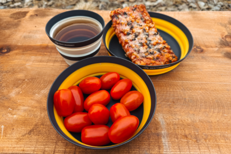 TEST: Sea to Summit Frontier UL Collapsible Dinnerware Set – ultralehká sada nádobí, co nezabere místo