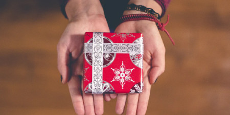 Tipy na dárky, které potěší každou ženu