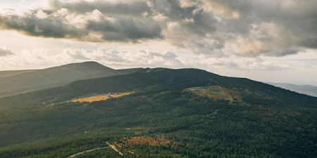 Vybavte se na turistiku, kolo, vodu, na skály i do kempu - nejširší nabídka vybavení do přírody