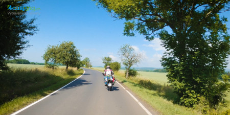 Křížem krážem Českem - speciál: Cesta kolem Československa