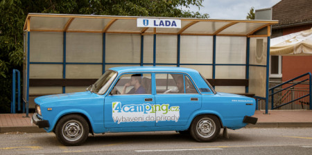 LADOBORCI: První technické potíže s autem