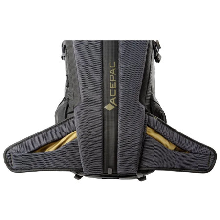 Batoh Acepac Flite 10 MKIII