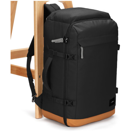 Cestovní batoh Pacsafe GO 44L Carry-on