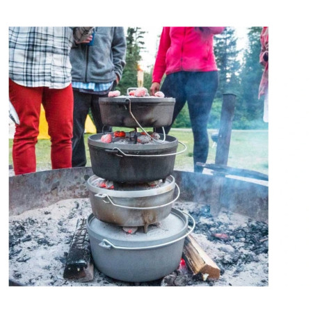 Llitinová trouba GSI Outdoors Guidecast Dutch Oven 300 mm 4,7 l