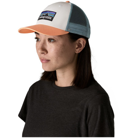 Kšiltovka Patagonia P-6 Logo LoPro Trucker Hat