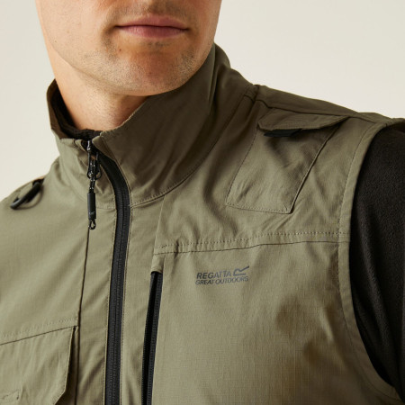 Pánská vesta Regatta Travel Light Packaway B/W