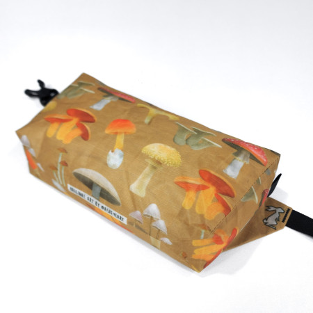 Ledvinka High Tail Designs Fanny Pack Botany Poster