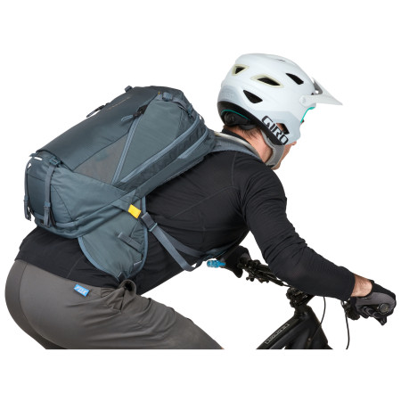 Cyklistický batoh Thule Rail 18L