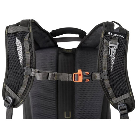 Batoh Acepac Flite 10 MKIII