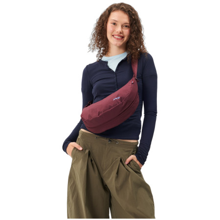 Taška přes rameno Aevor Sling Bag