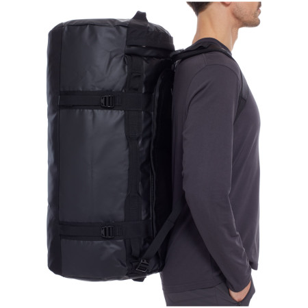 Taška The North Face Base Camp Duffel-na zádech