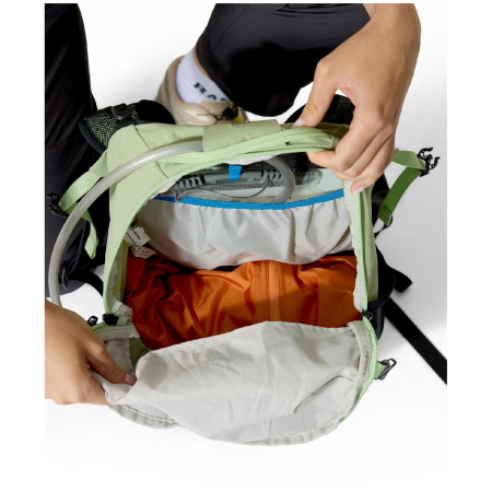 Dámský turistický batoh Rab Airox 22 ND