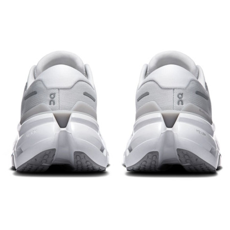 Dámské běžecké boty On Running Cloudrunner 3