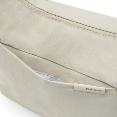 Taška přes rameno Peak Design City Crescent 12L