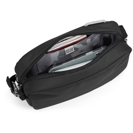 Taška přes rameno Pacsafe Go Crossbody