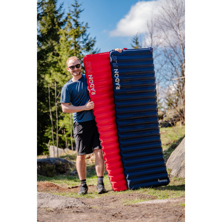 Samonafukovací karimatka Warg Radon Flat