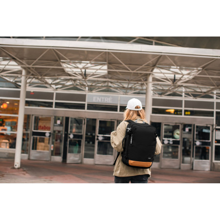 Cestovní batoh Pacsafe GO Carry-on Backpack 34L