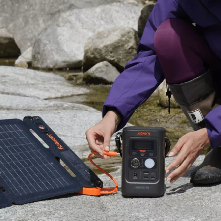 Nabíjecí stanice Jackery Explorer 300D