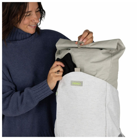 Městský batoh Osprey Arcane Earth Roll Top