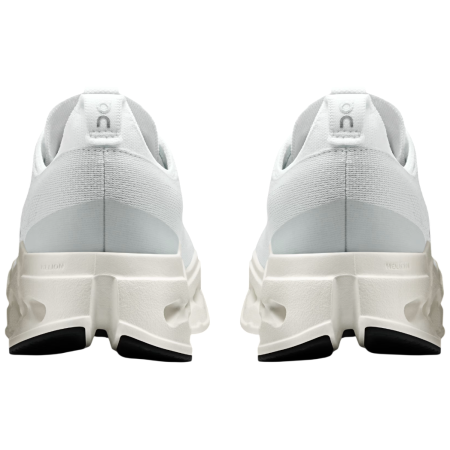 Dámské běžecké boty On Running Cloudsurfer Max