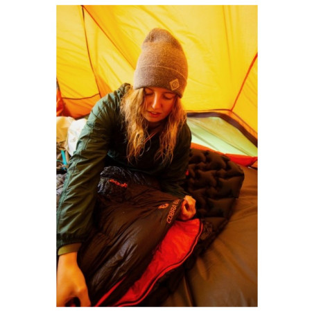 Nafukovací karimatka Vango Aotrom