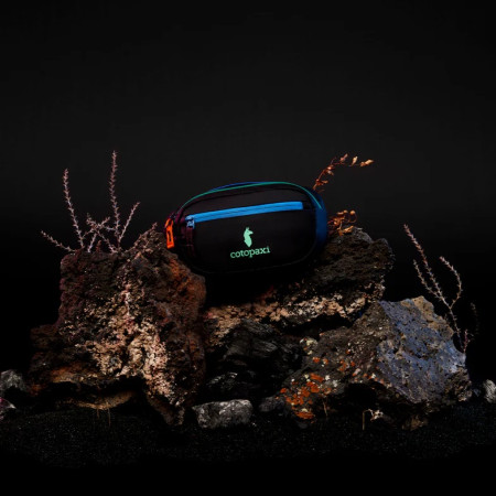 Ledvinka Cotopaxi Kapai 1.5L Hip Pack Del Dia Dark PT