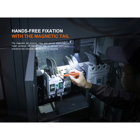 Kapesní baterka Fenix SW05R-UV