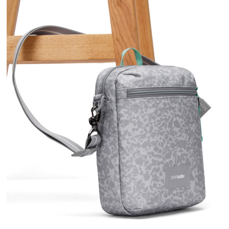 Taška přes rameno Pacsafe GO Festival Crossbody