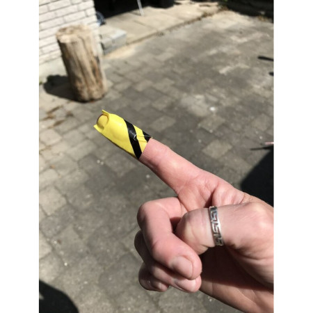 Samolepící náplasti Bee Patch k ošetření včelího / vosího bodnutí