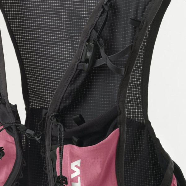 Běžecká vesta Silva Strive Fly Vest Black