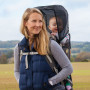 Stínidlo LittleLife Child Carrier Sun Shade-v akci
