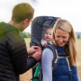 Stínidlo LittleLife Child Carrier Sun Shade-v akci
