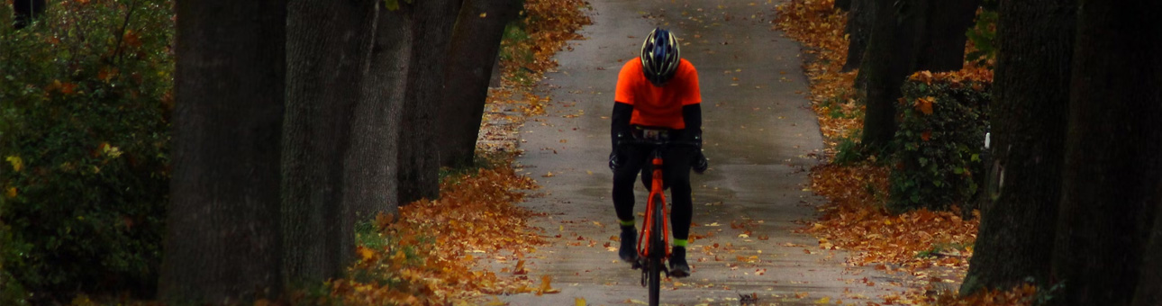 SLEVOVÝ KUPON -10 % na oblečení AXON